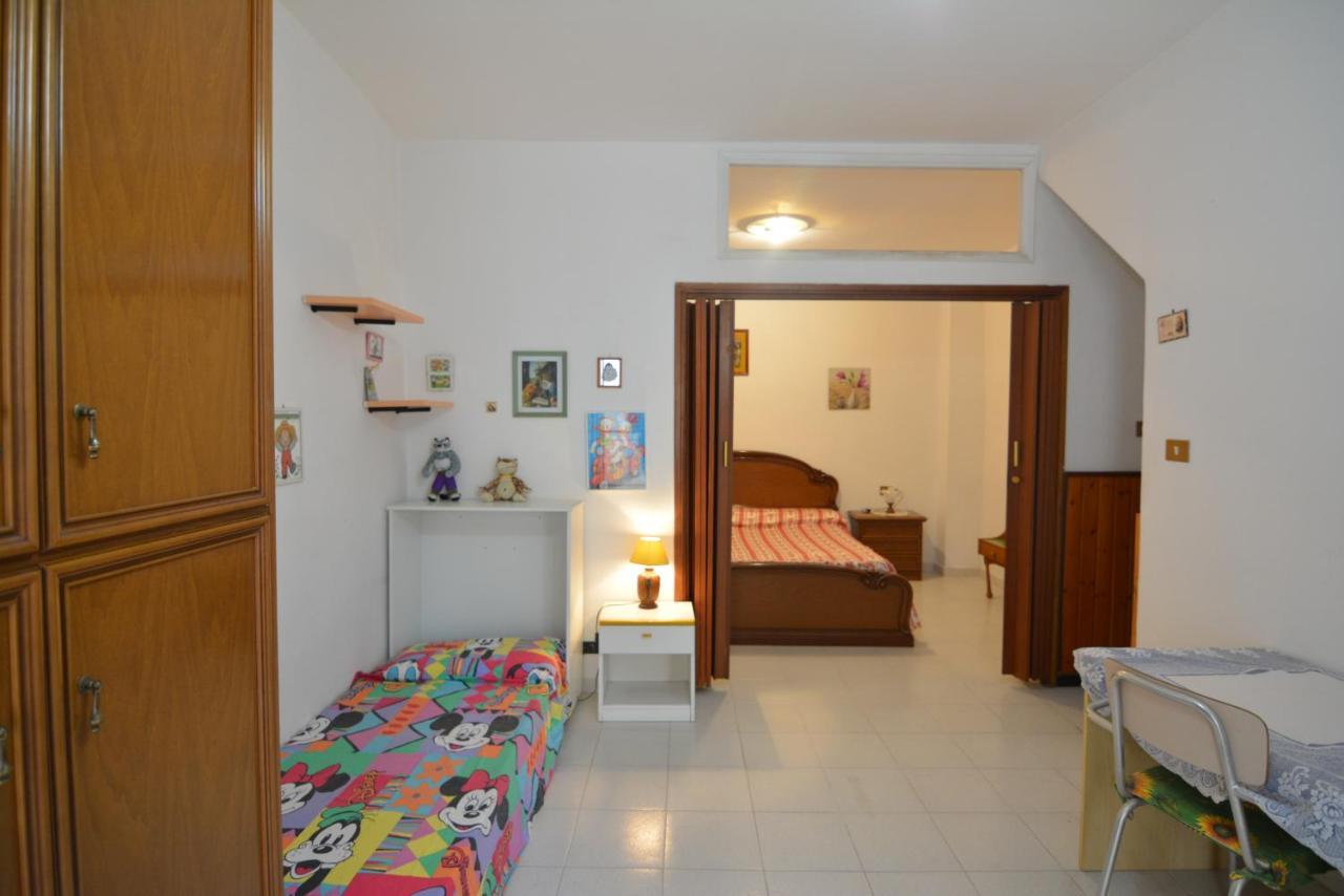 Casa Vacanze I Girasoli อีเกลเซียส ภายนอก รูปภาพ
